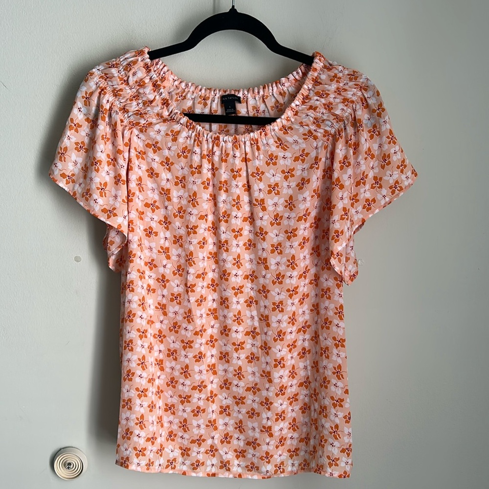 Ann Taylor women’s shirt